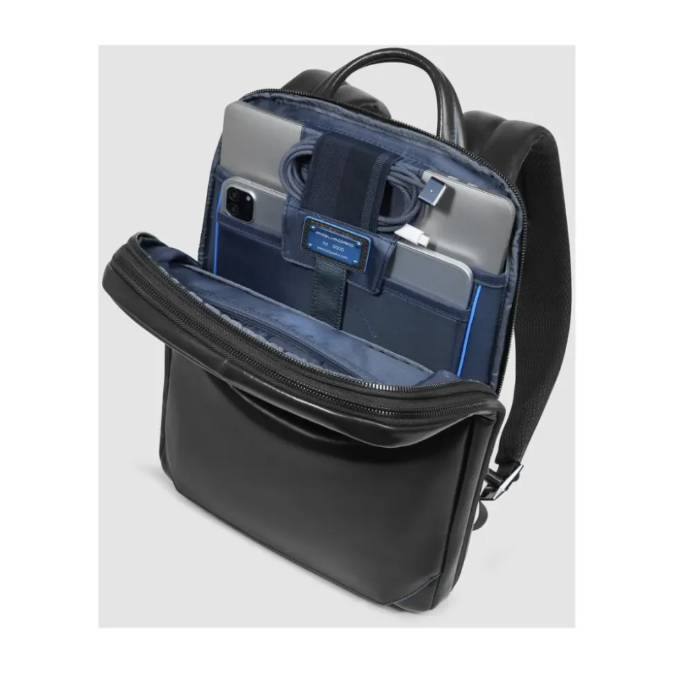 Zaino personalizzabile porta pc e iPad® con protezioni antiurto e RFID e tasca per AirPods®